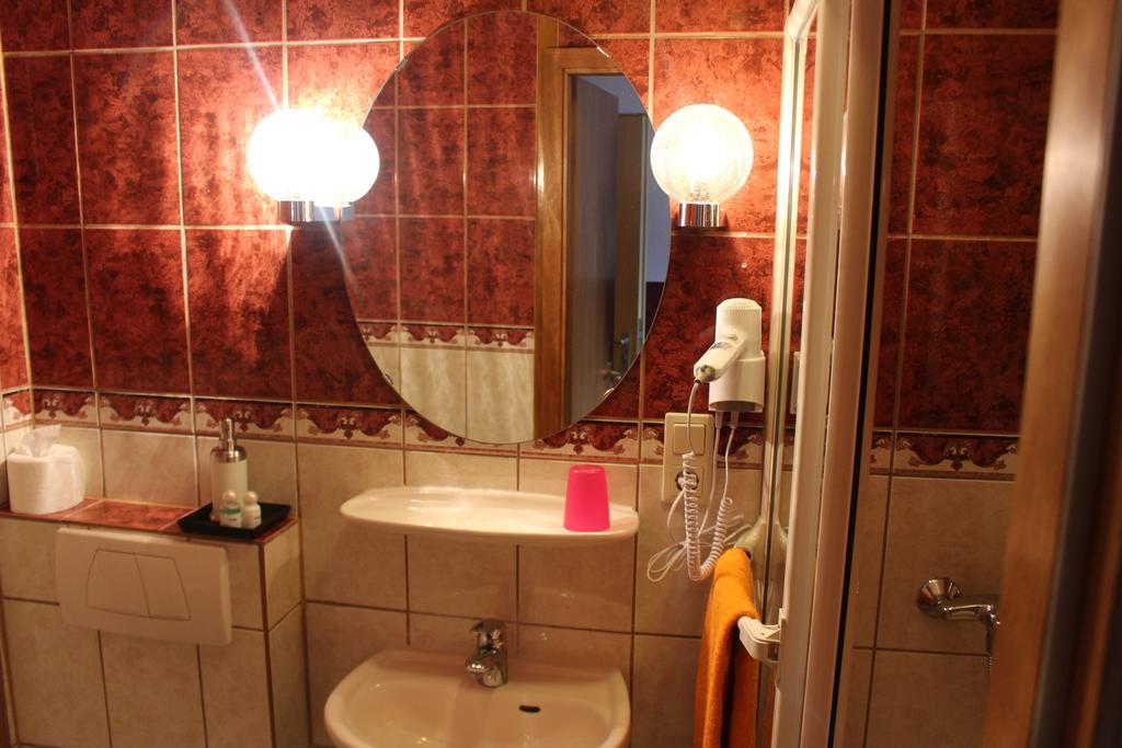 Gasthof Zur Post Zwiefalten Dış mekan fotoğraf